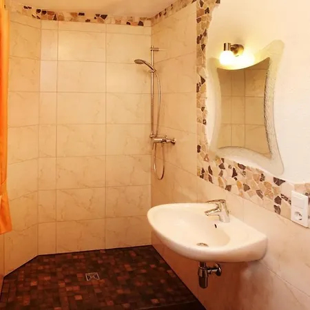 Gæstehus Gaestehaeuser Am Nibelungensteig